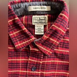 LL Bean men’s slightly fitted flannel size medium